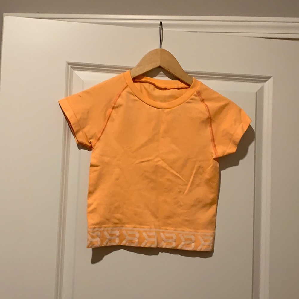 Better Bodies Orange Crop Top